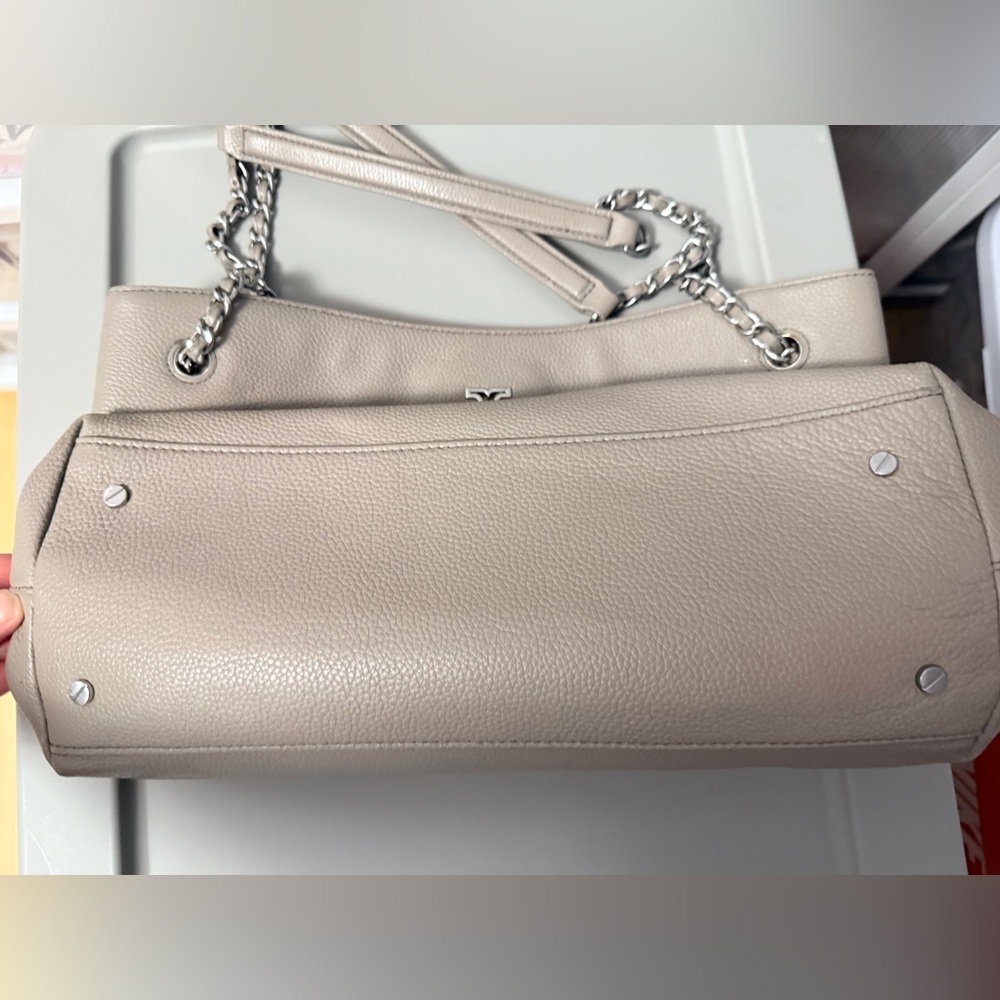 Tory Burch Britten Triple Compartment Tote bag and Slim Envelope Wallet Clutch - Picture 4 of 8